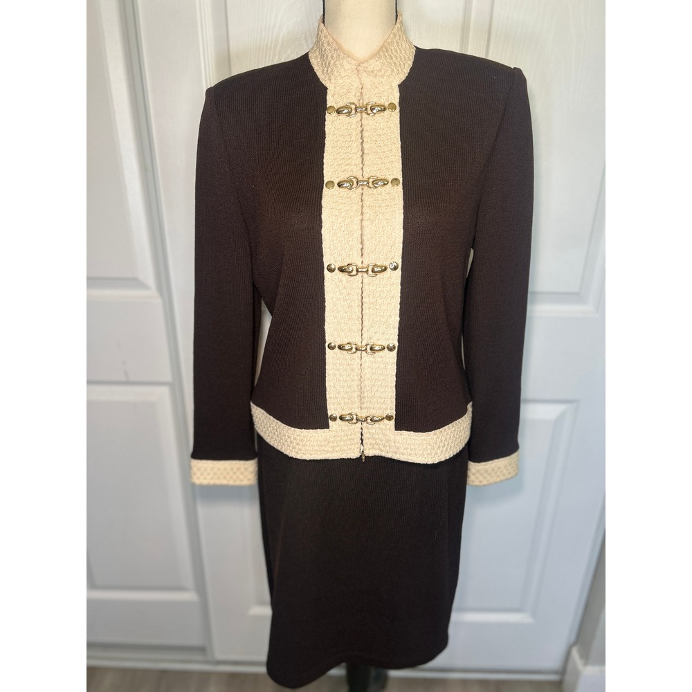 St. John Vintage Santana Knit Skirt Suit Set Brown Gold‎ Clasps Size 8 Medium